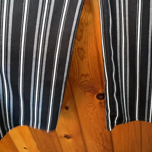 Stripped dressy pants black and white size medium/large wide leg pants comfy