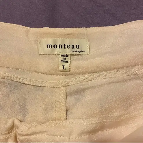 Monteau  Crochet Cream Lace Shorts Size Large