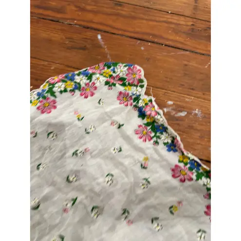 Vintage Floral Embroidered Handkerchief Scalloped Edge Hanky Square Sheer Floral White