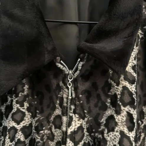 Vintage 90’s Pronti Size XLarge Unisex Faux Pony Hair Leopard Print Jacket Black