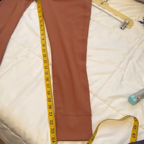 Vuori NWOT 7/8ths Daily Legging, Size XL, Light Penny