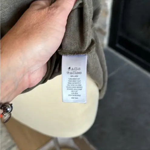 Tahari Fitted Brown T-Shirt Short Sleeve