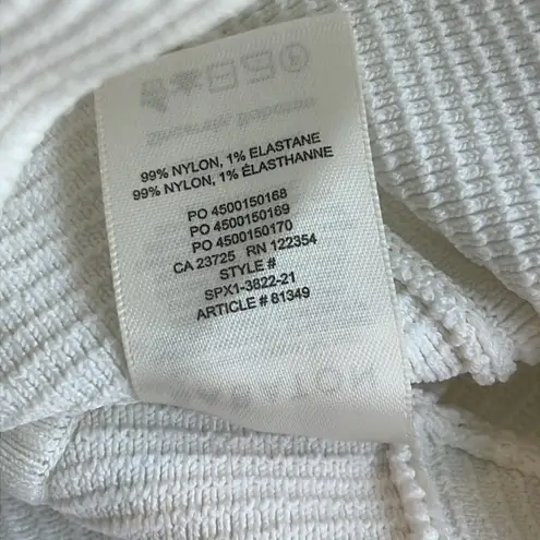 Babaton Sculpt Sculpt Knit Deep V Tank Top Cropped White Small