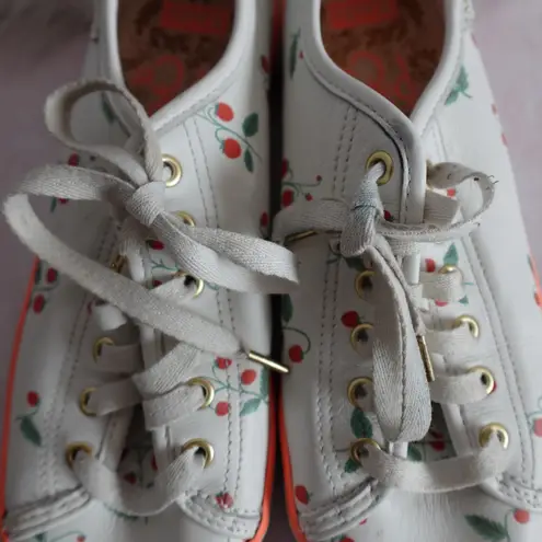 Keds x Rifle Paper Co. Kickstart Leather White Red Strawberry Low Top Sneakers Size 8