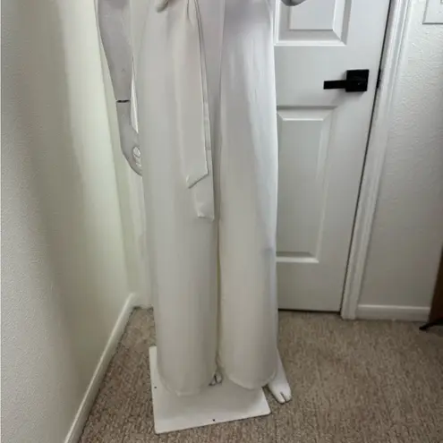 Petal and Pup LEYTON JUMPSUIT - WHITE Elegant White Wide-Leg Pants Size 12. #336