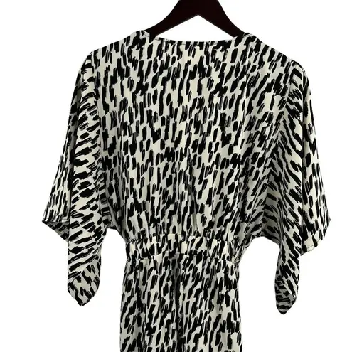 Flawless Touch Front Tie Romper Dash Print Size Small New