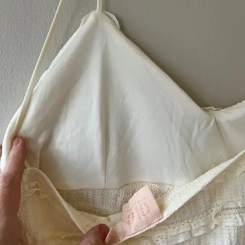 Good Luck Gem GLG XL Beige Lucy Ruffled Lace Tank Crop Top Stretch Semi Lined