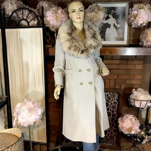 VINTAGE CIRCA 1970'S SABRINA GRAY WOOL W/FOX FUR COLLAR COAT (S)