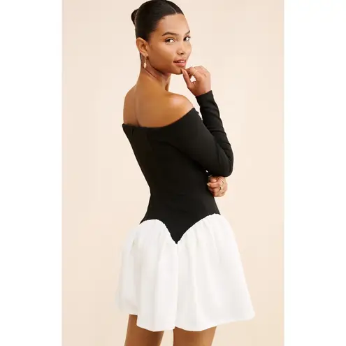 Awaylee Drop Waist Off The Shoulder Mini Dress Black & White Size Medium