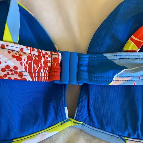 Roxy  bikini set nwt small