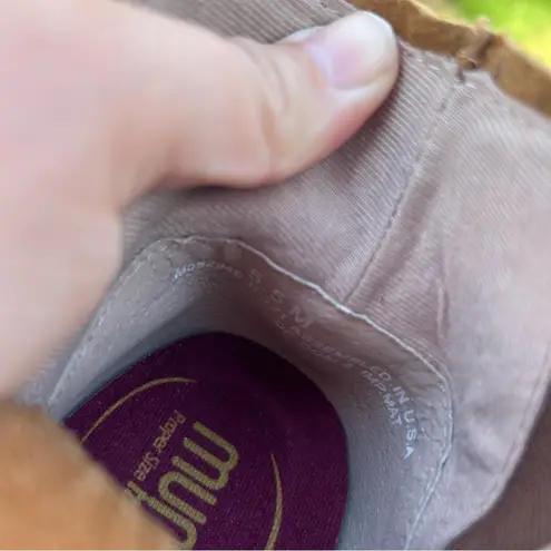 Munro Scout Tobacco Suede Ruched Water Resistant Comfort Bootie size 5.5