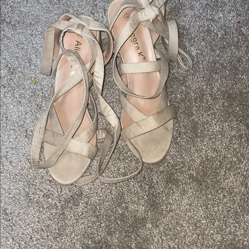 Allegra K Cream Heels Elegant Design block style size 9
