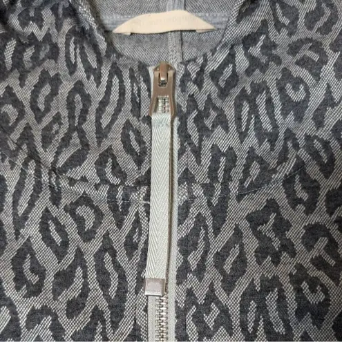 Soft Surroundings Hooded Sweater Womens Medium Leopard Print Cozy Layer Jacket