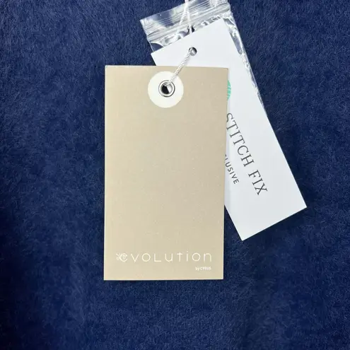 Cyrus Evolution By NEW Tags Fuzzy & Super Soft Crewneck Pullover Sweater Large