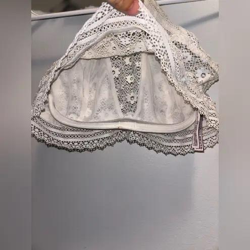 Victoria's Secret  Sheer Lace Halter Bralette Wired Balconette