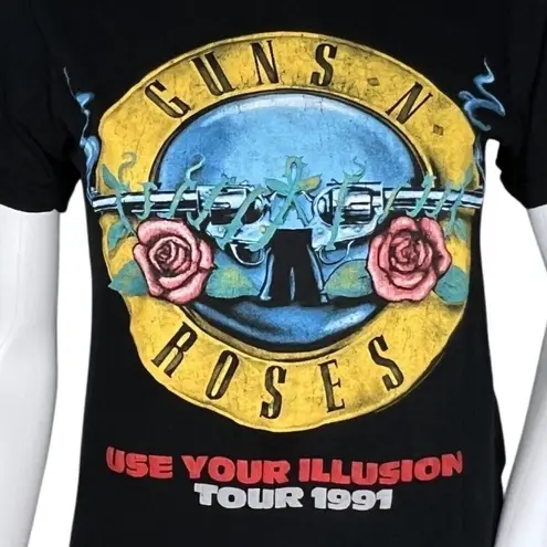 Bravado Guns & Roses T Shirt Womens Small Black Graphic Tee Hard Rock Metal