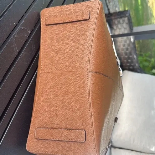 Radley London Abingdon Road Large Ziptop Shoulder