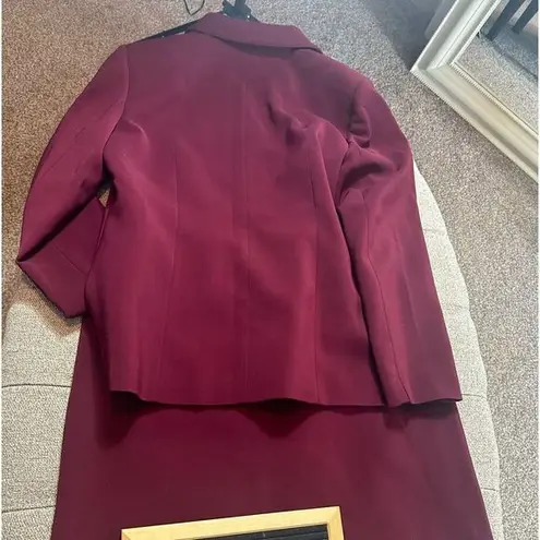 Le Suit Vintage Le Suit Classic Skirt Set