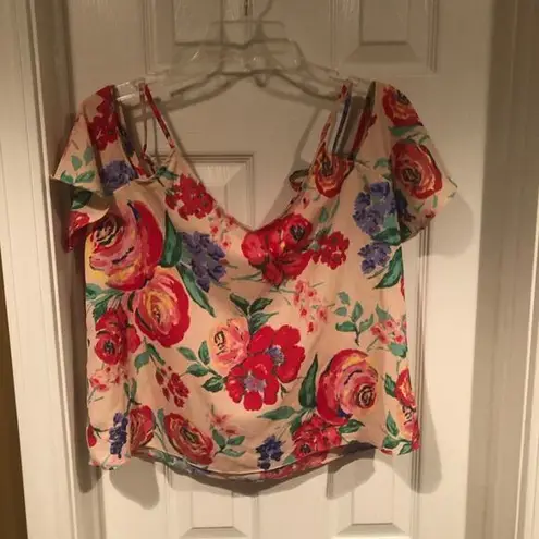 Everly  floral off the shoulder blouse size large