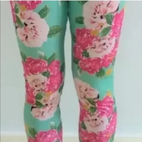 NEW Pink Floral Scrunch Bum Booty Leggings Yoga Size undefined