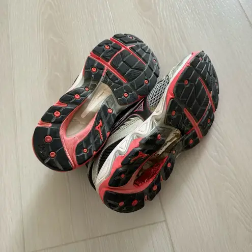 Mizuno Wave Paradox 3 Women Running Shoes