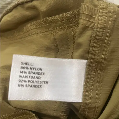 Duluth Trading Co Armachillo stretch high rise jogger pants 8 Green