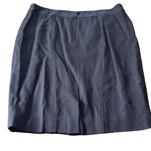 Carlisle  black pencil skirt size 16! - Image 2