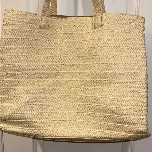 Urban Expression URBAN EXPRESSIONS NWTS STRAW TOTE WITH PINK HEART DESIGN FULLY LINED WITH POCKET - Image 4