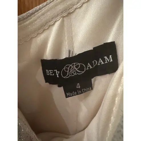 Betsy and Adam Champagne Glitter Knit Off-Shoulder Gown - 4