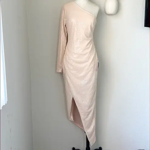 Lulus NWT Lulu’s Sequin Gown - Image 7