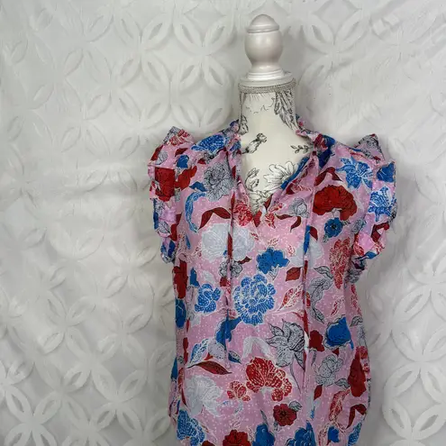 B Dakota by Steve Madden
Flutter Away Top Size L NWT Pink Size L