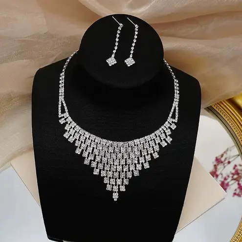 Bridal Wedding Jewelry Set Rhinestone Bridesmaid Party Choker Necklace Drop Dangle Earrings Set Silver