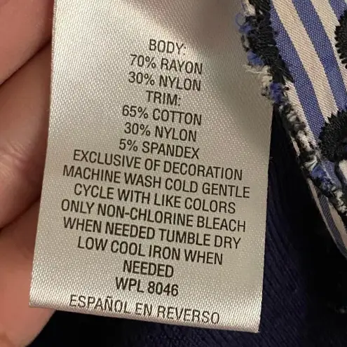 Maison Jules Pullover Sweater Embroidered Hem Detail Navy Blue Size Large Casual