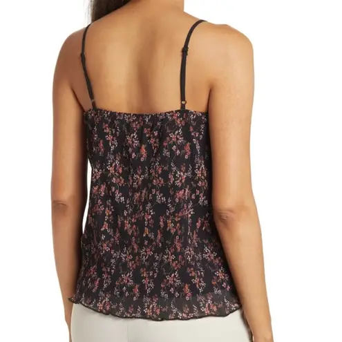 New Everleigh Lace Trim Floral V