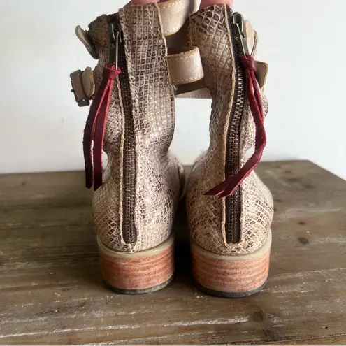 FreeBird Maribel Women's Ankle Strap Shoe Size 11 #361A