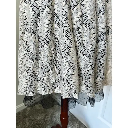 Ultra Pink Junior's Beige Lace Dress Size Large