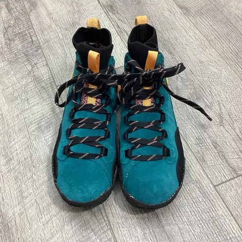 The North Face  Back To Berkeley III Sport Size 6.5 NWOT thumbnail 1