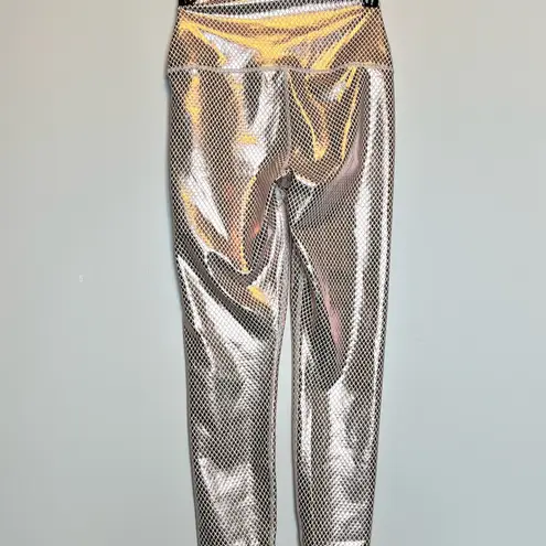Carbon 38 Scales Shine 7/8 High Rise Legging Size S Rose Gold Metallic Foil NWOT Pink