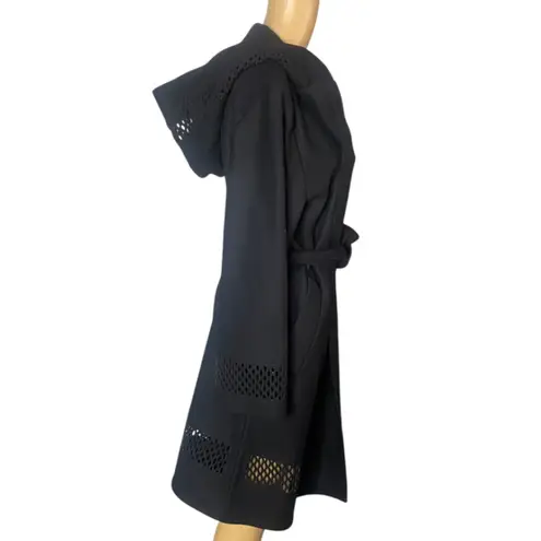 Jean Paul Gaultier
Femme Laser Cut Hooded Wrap Coat Unsized See Measurements (L Black Size undefined