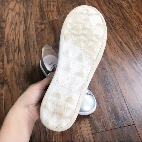 Schutz • Ofelia Prata Sneaker metallic silver lace up trainer court shoe