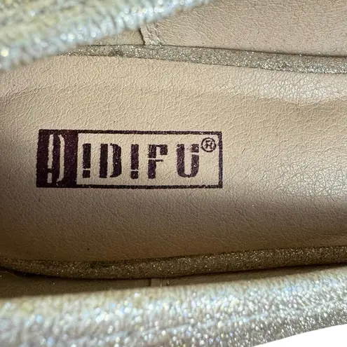 Idifu Gold Shimmery Sparkly Glitzy Glitter Low Heeled Slip On Pumps Women's 10