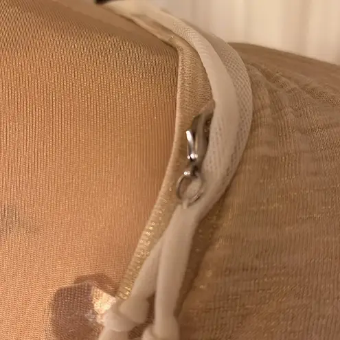 Moda international shimmery T