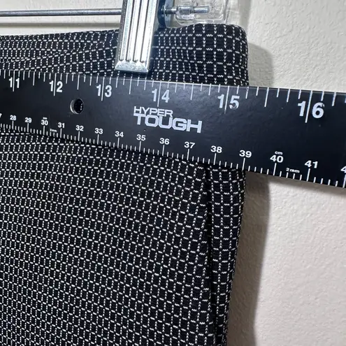 The Savile Row Co. London Black and White Size 4