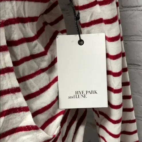 Hye Park and Lune Soft & Comfy Zippered Hooded Sweatshirt