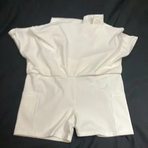 ED3 white athletic tennis skirt with shorts underneath woman’s size small