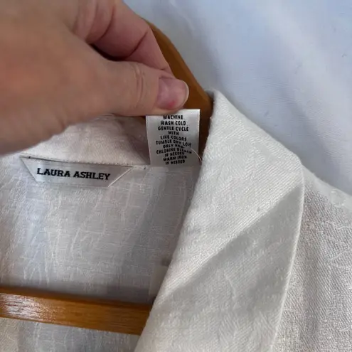 Laura Ashley NWT White Jacquard 100% Linen Button Up Blouse Size Large Neutral