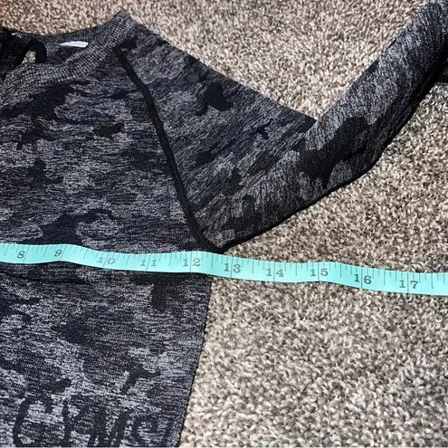 Gymshark  Adapt Camo Seamless Long Sleeve Crop Top and Leggings Set