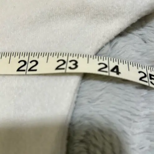 Chic Graphic Sweater with Pink and Black Accents White Size XL