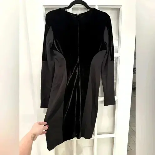 Carmen Marc Valvo Vintage Black Velvet Cocktail Whimsigoth Midi Dress Size 6 S