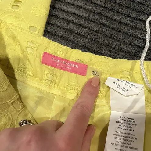 Isaac Mizrahi New York NWT Size 2 Citron Yellow Eyelet South Hampton Crop Pants